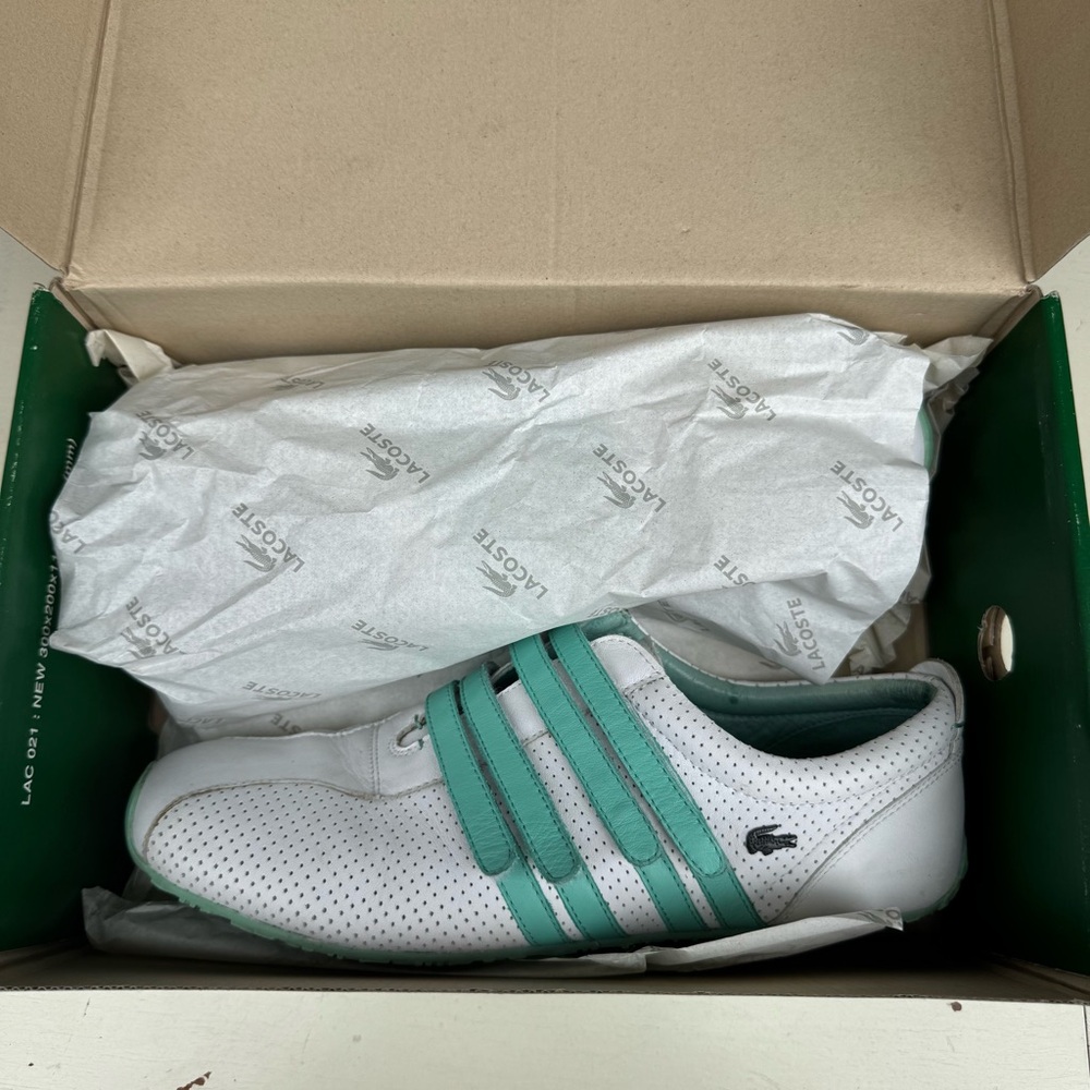 Lacoste Women’s White &Teal Perforated Preppy Y2K Sneakers Sz 9 Collegiate Prep - Picture 2 of 10